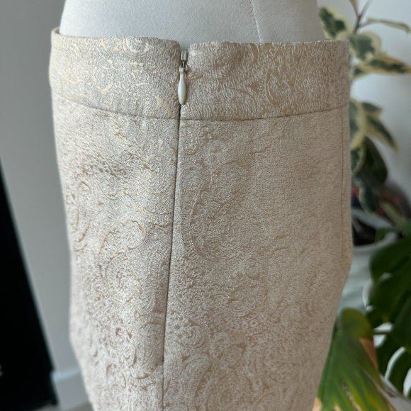 Banana Republic Gold Brocade Mini Skirt sz 4 - Picture 5 of 11
